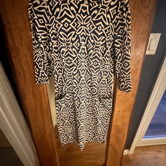 J McLaughlin Geometric Dress - Picture 3 of 4